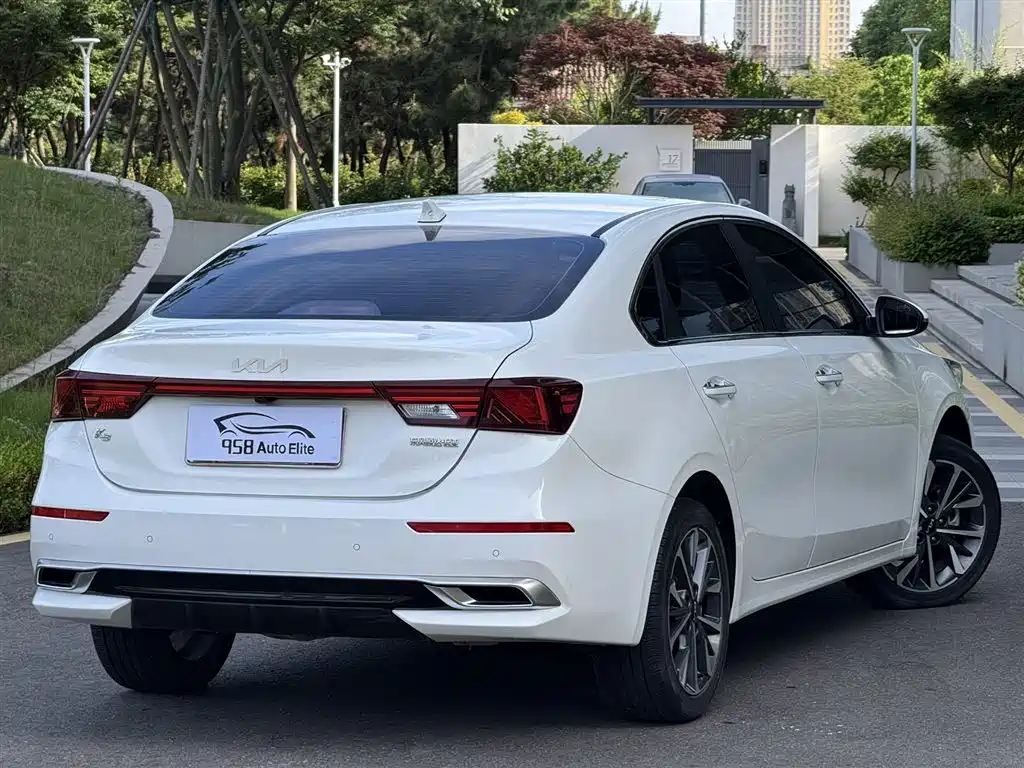 Kia K3 2021 1.5L CVT Refreshed Edition фото 11