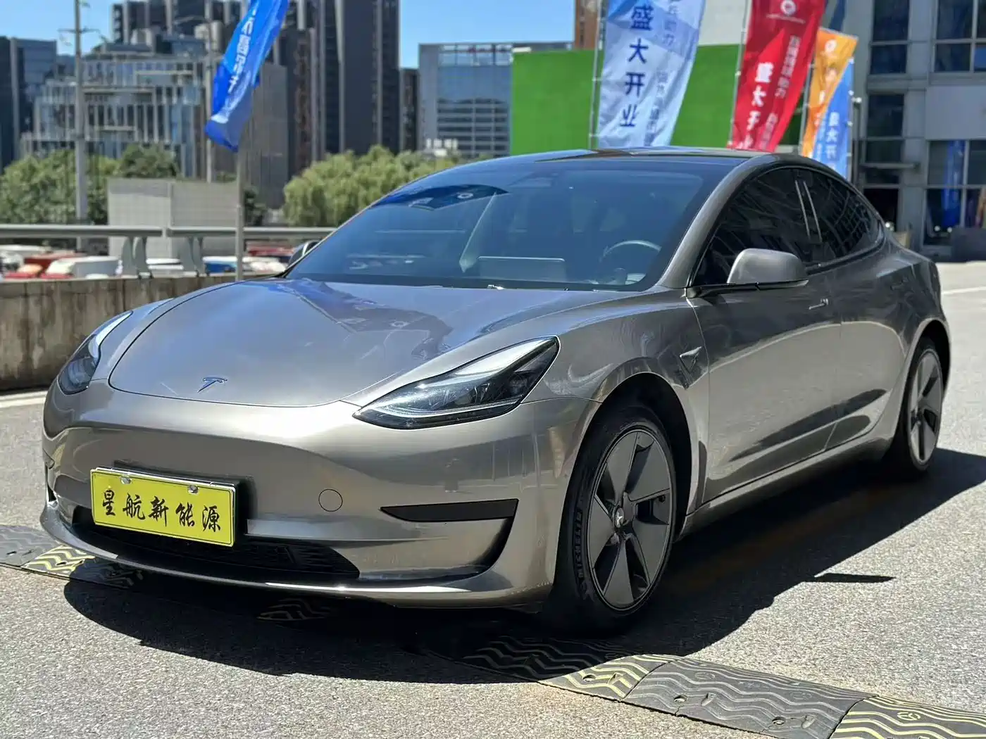 Tesla Model 3 2022