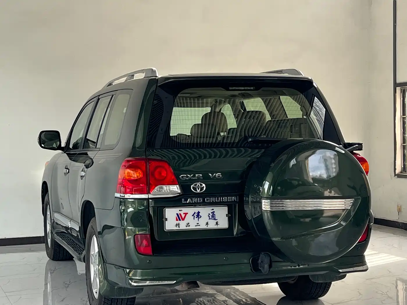 Toyota Land Cruiser (Import) 2015 4.0L V6 Middle East Limited Edition фото 16