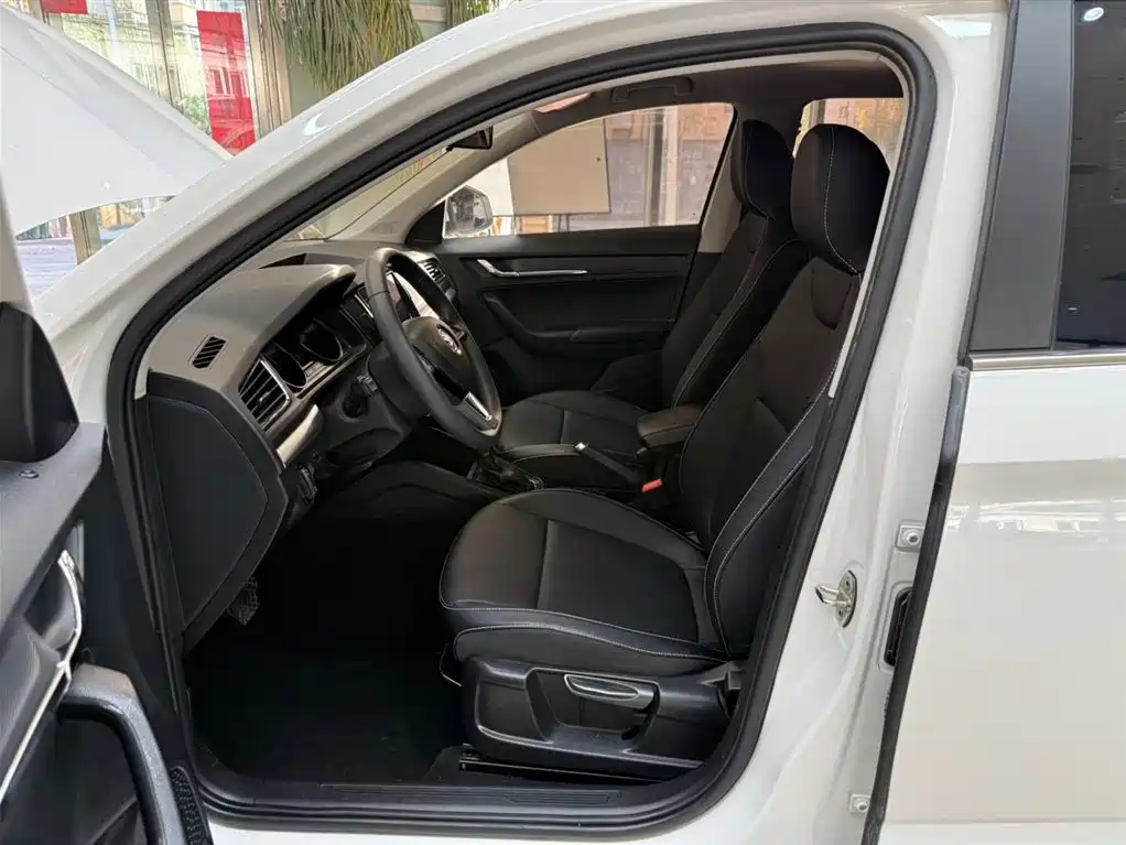 Škoda Kamiq 2022 1.5L Automatic Comfort Edition фото 16