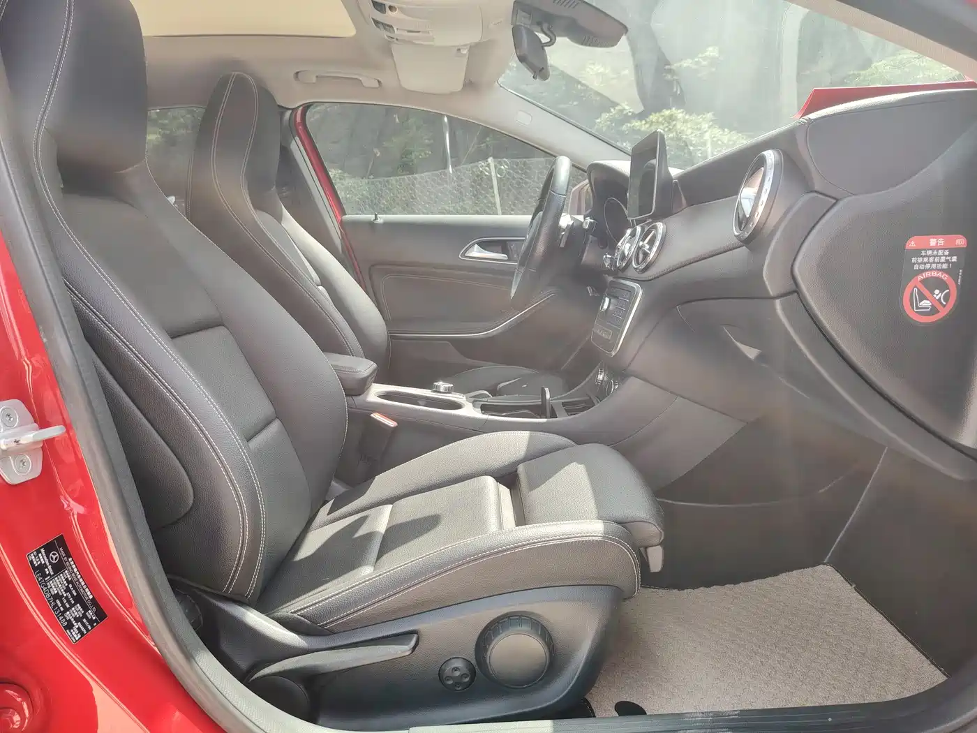 Mercedes-Benz GLA 2016 GLA 200 Dynamic фото 9