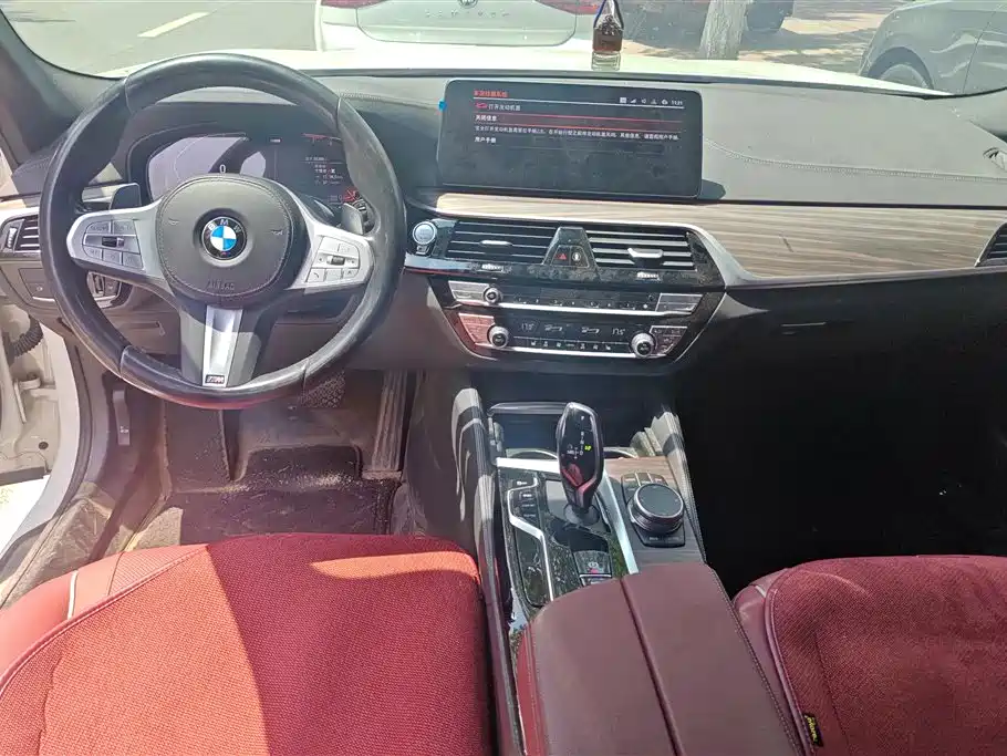 BMW 5 Series 2022 Model Second Facelift 530Li Leading M Sport Package фото 12