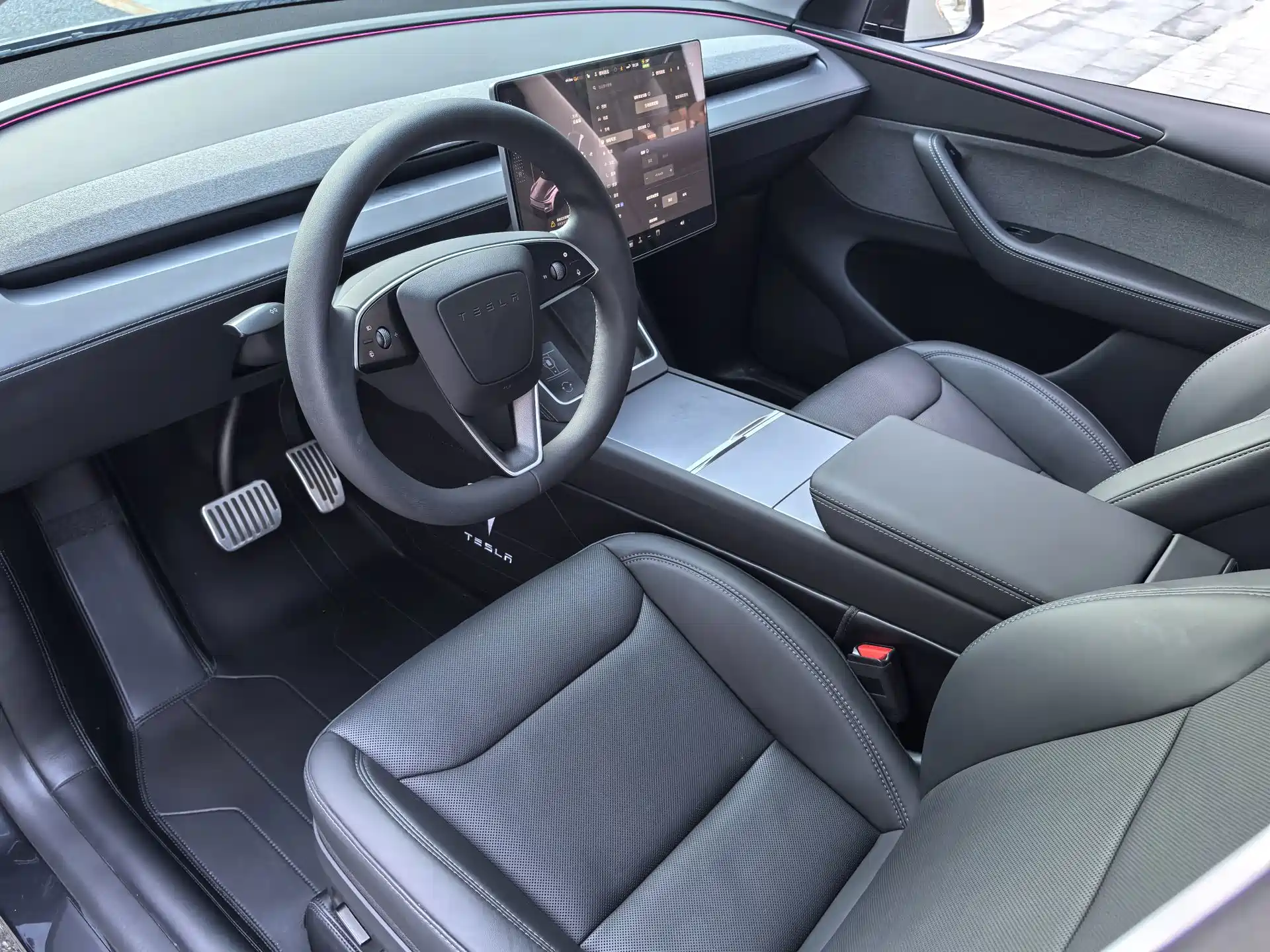 Фото 18 - Tesla Model Y