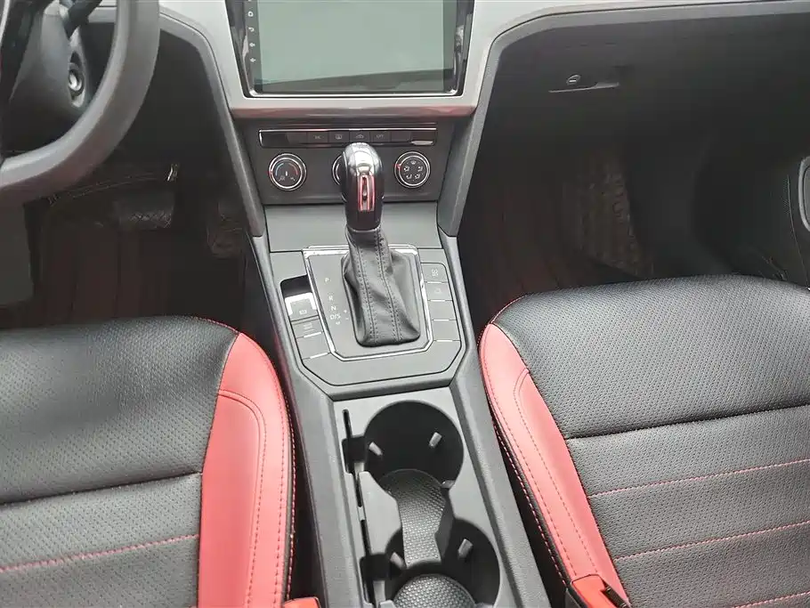 Volkswagen Lamando 2018 230TSI DSG Trend Edition фото 16