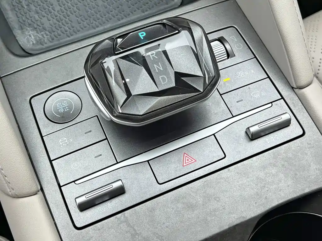 BYD Yuan UP 2025 2024 401KM Vitality Edition