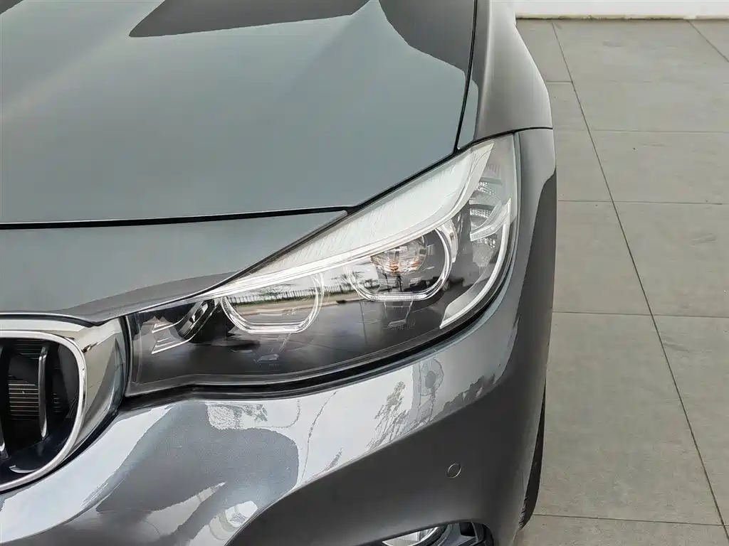 BMW 3 Series GT 2020 320i M Sport Package фото 7