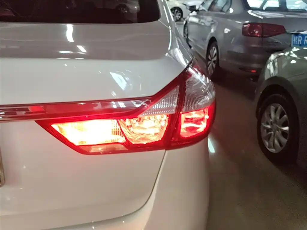 Kia K3 2016 1.6L Automatic GL фото 8