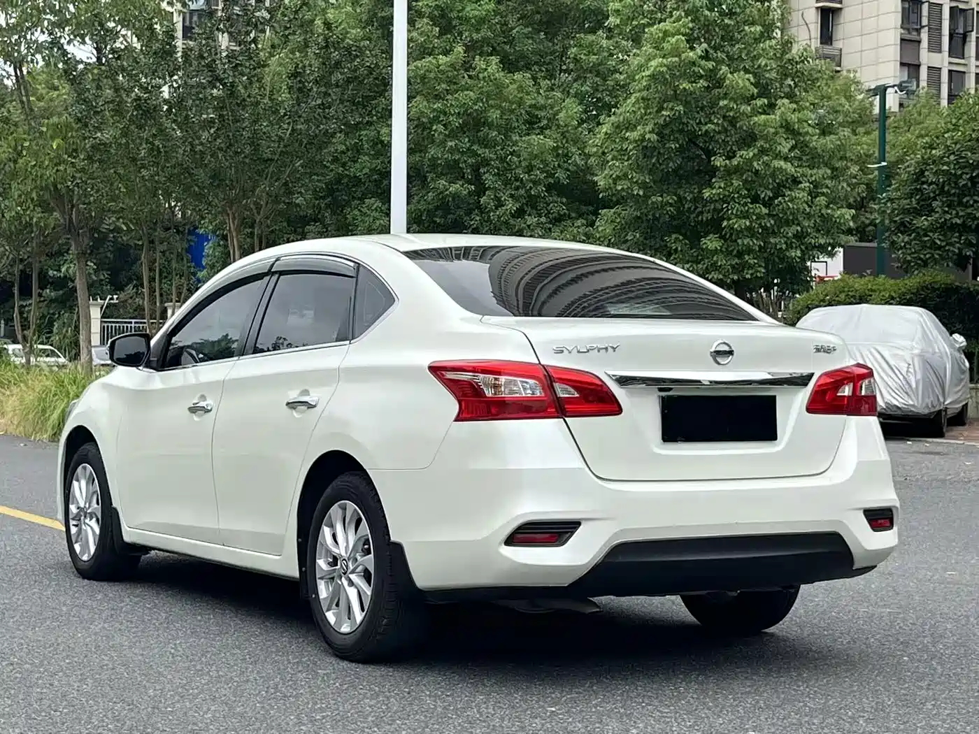 Фото 4 - Nissan Sylphy