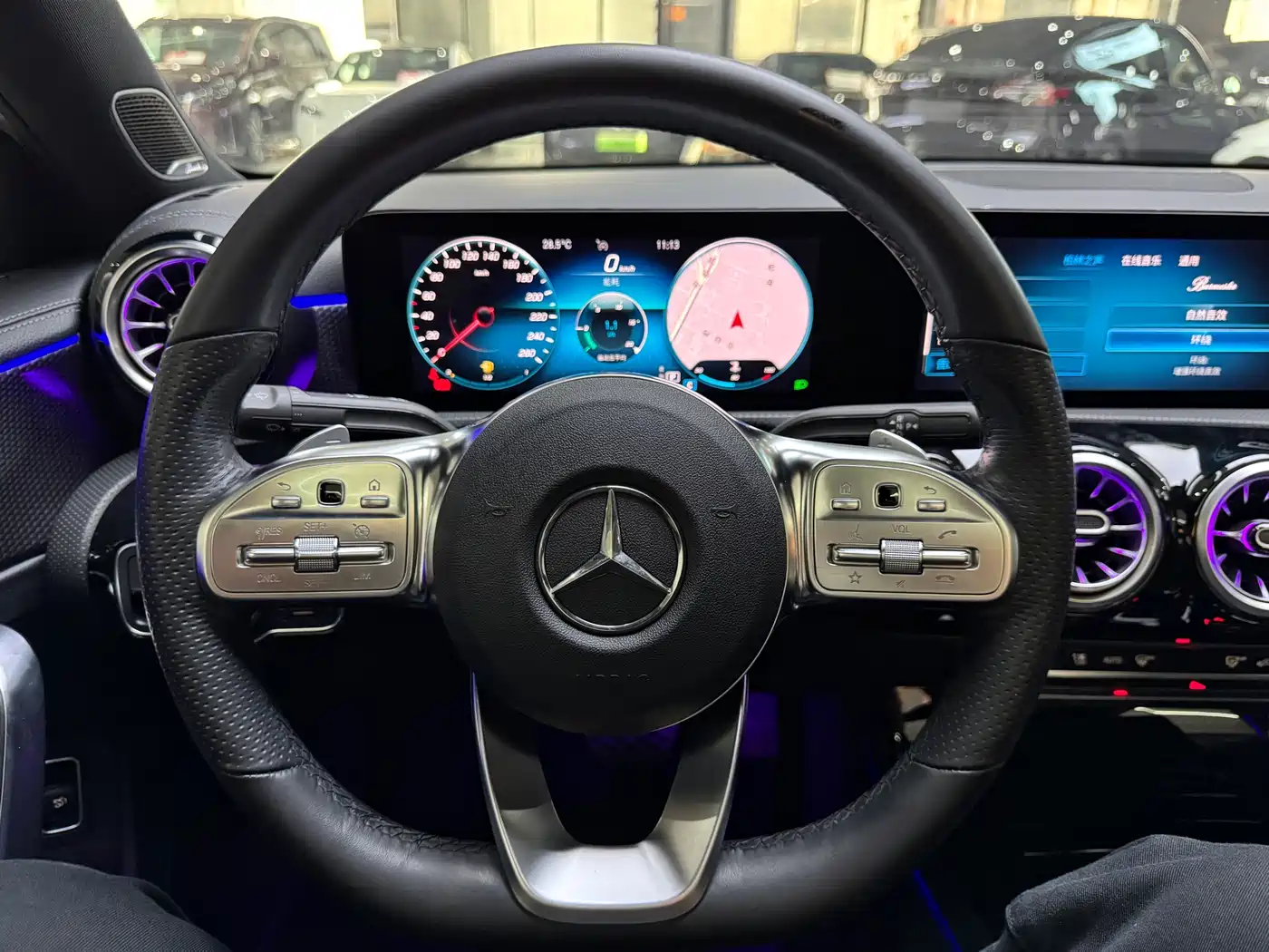 Mercedes-Benz A-Class 2021 A 200 L Sport Sedan Fashion Edition фото 8