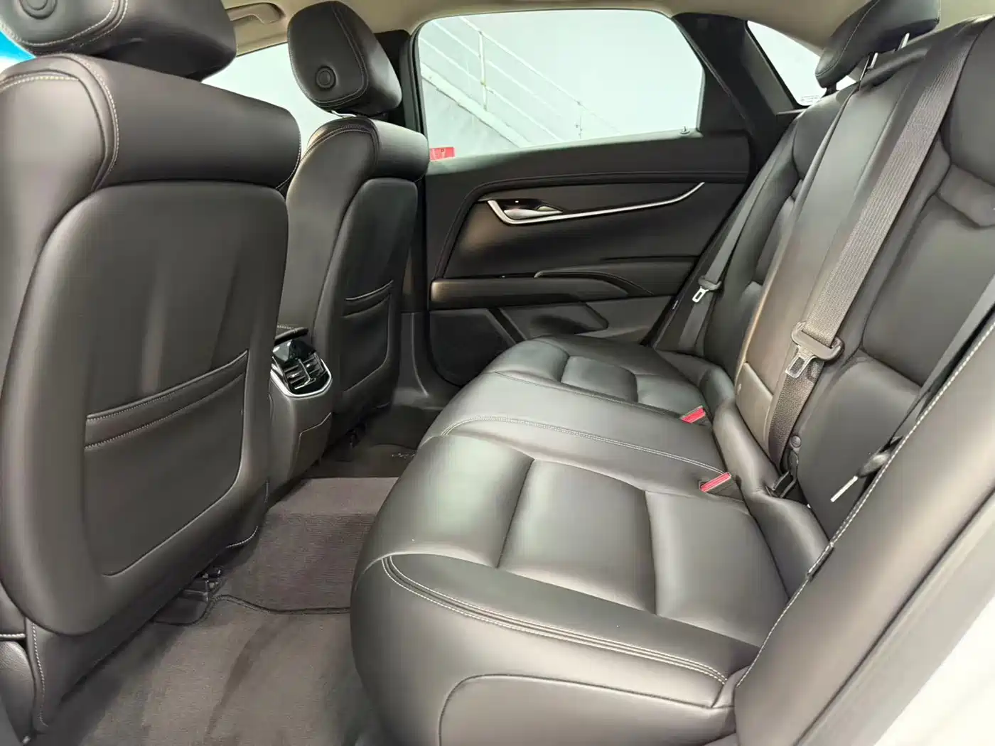 Cadillac XTS 2018 28T Technology фото 8