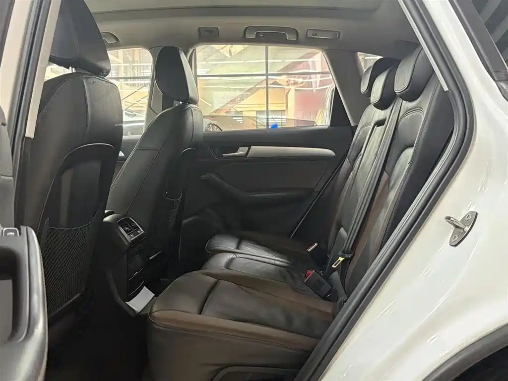 Audi Q5 2017 Plus 40 TFSI Technology фото 10