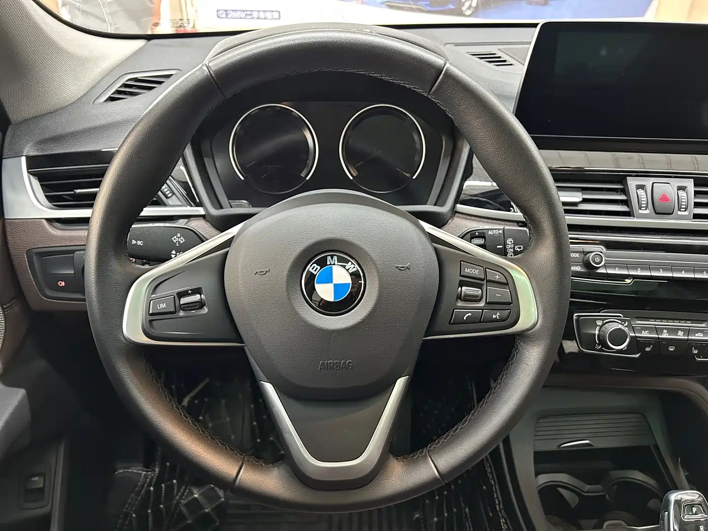 BMW X1 2022 sDrive20Li Fashion фото 14