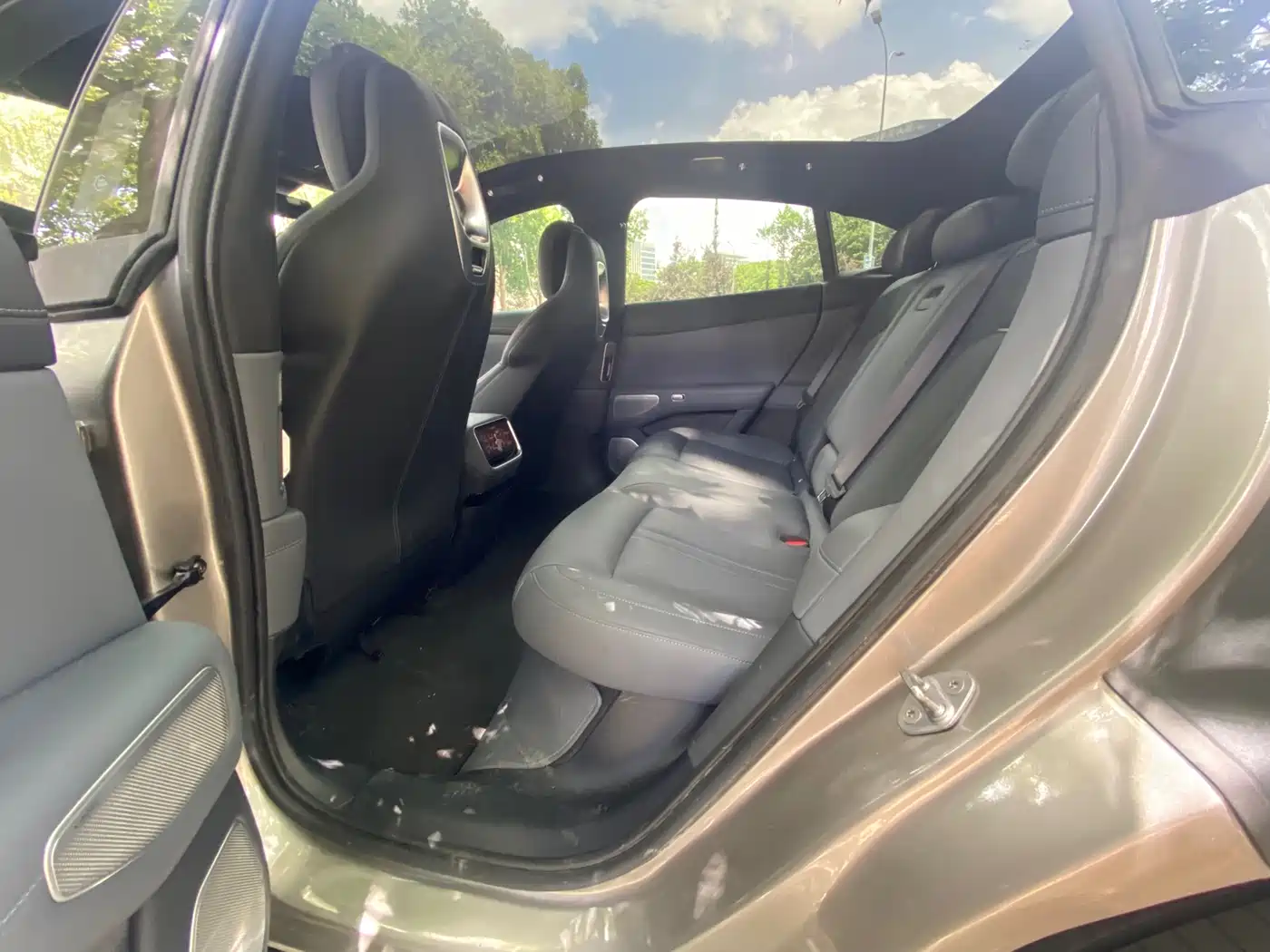Фото 8 - Xiaomi Auto Xiaomi YU7