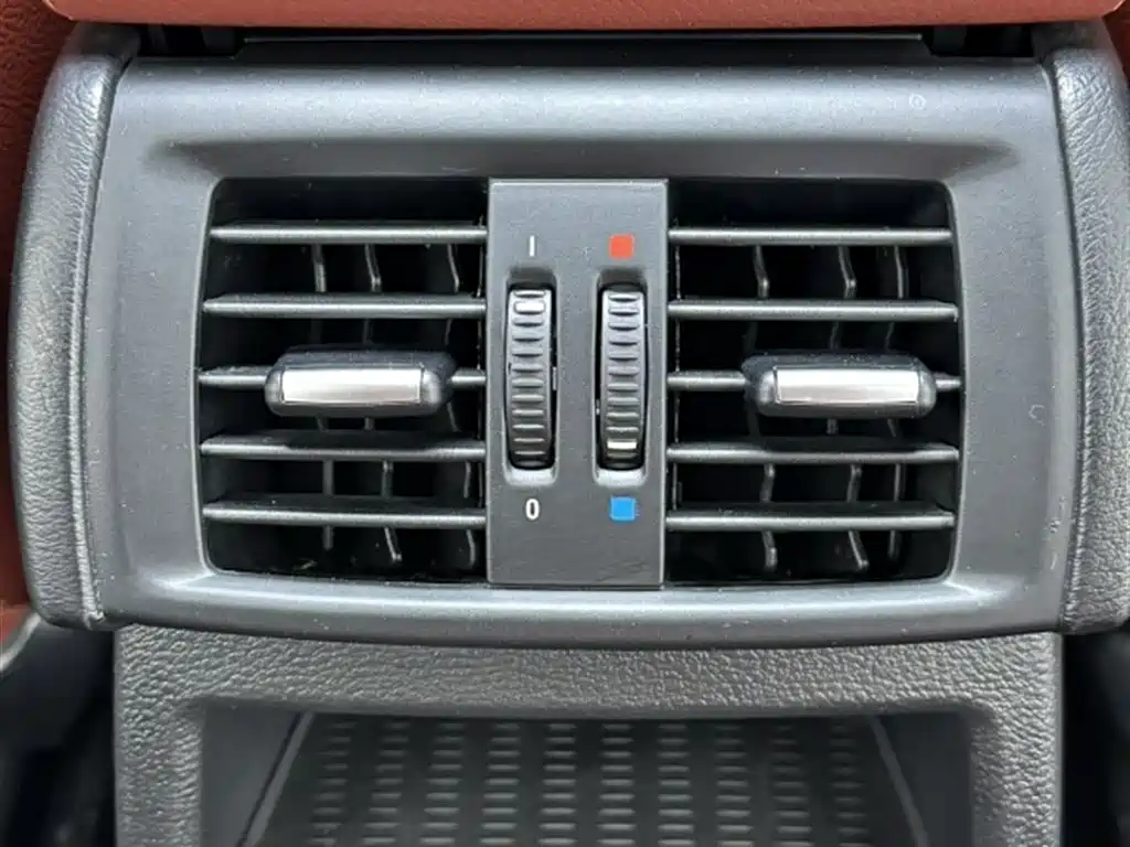 BMW X3 (Import) 2013 Facelift xDrive20i Luxury фото 11