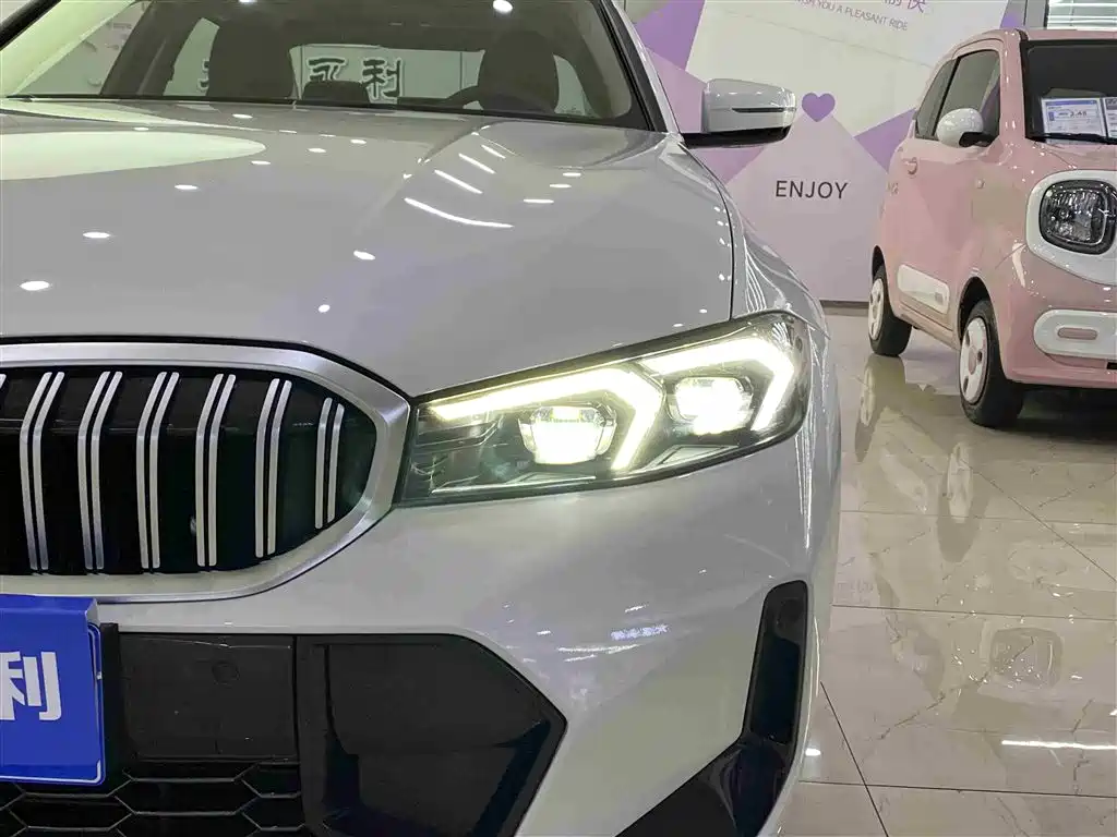 BMW 3 Series 2023 320Li M Sport Package фото 4
