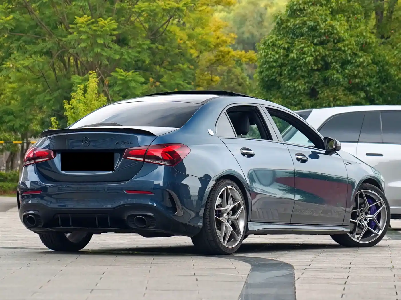 Mercedes-Benz A-Class AMG 2020 2019 AMG A 35 L 4MATIC