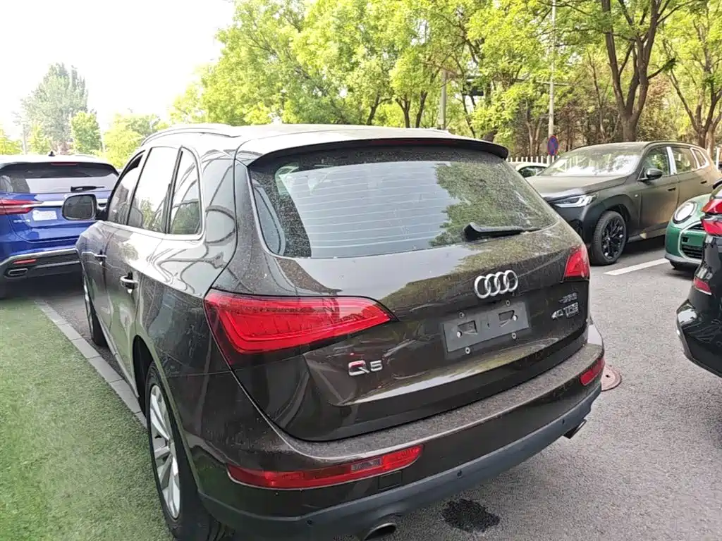 Audi Q5 2015 40 TFSI Technology фото 9