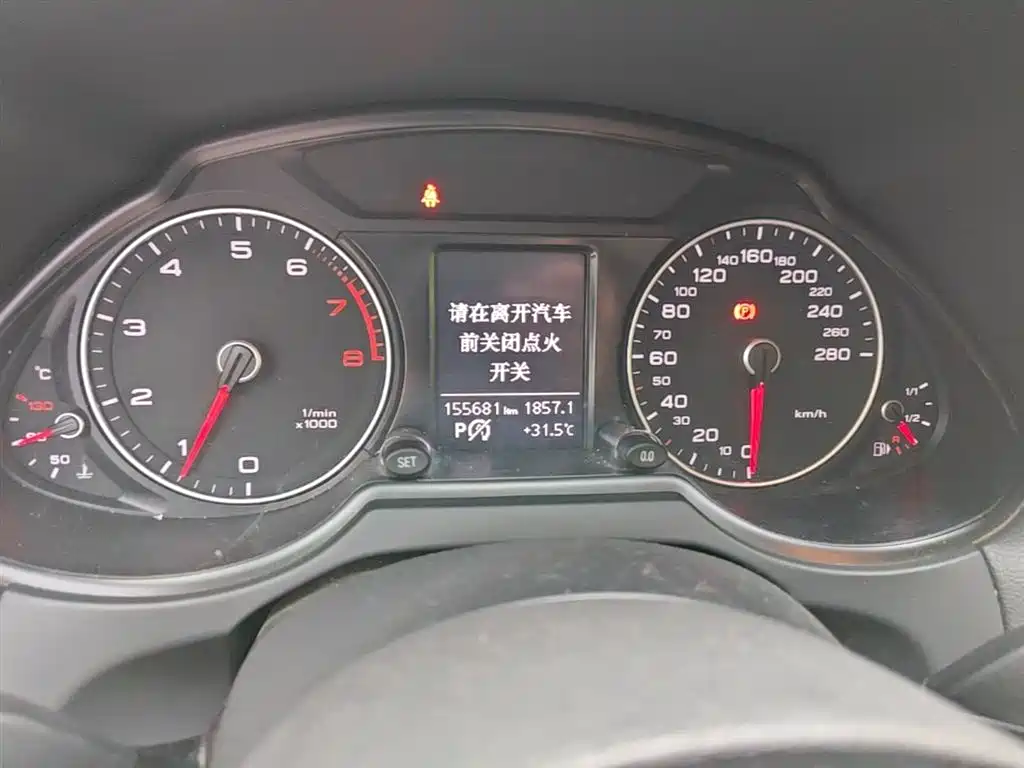 Audi Q5 2015 40 TFSI Technology фото 18