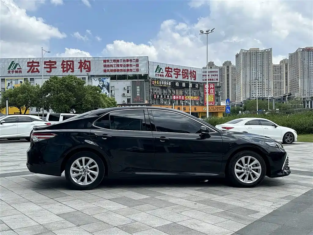 Toyota Camry 2021 2.0G Luxury Edition фото 4