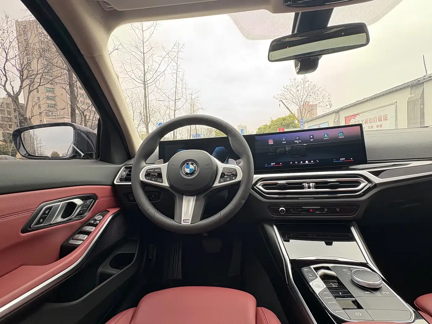BMW 3 Series 2024 320Li M Sport Package фото 14