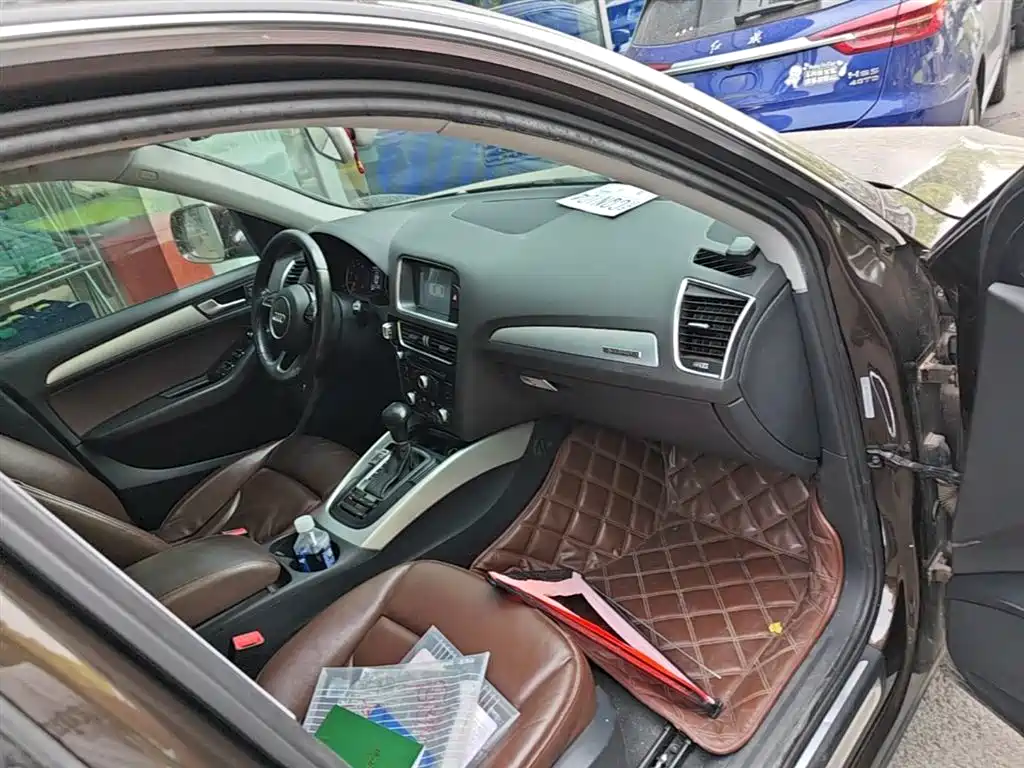 Audi Q5 2015 40 TFSI Technology фото 11