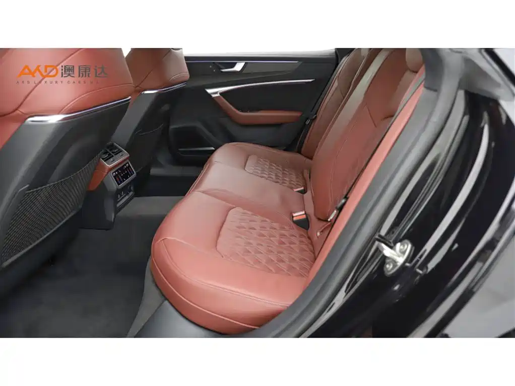 Audi A7L 2023 55 TFSI quattro S-line Black Warrior Edition фото 7