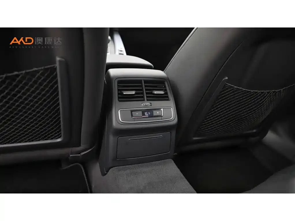 Audi A4L 2018 30th Anniversary 40 TFSI Fashion фото 9