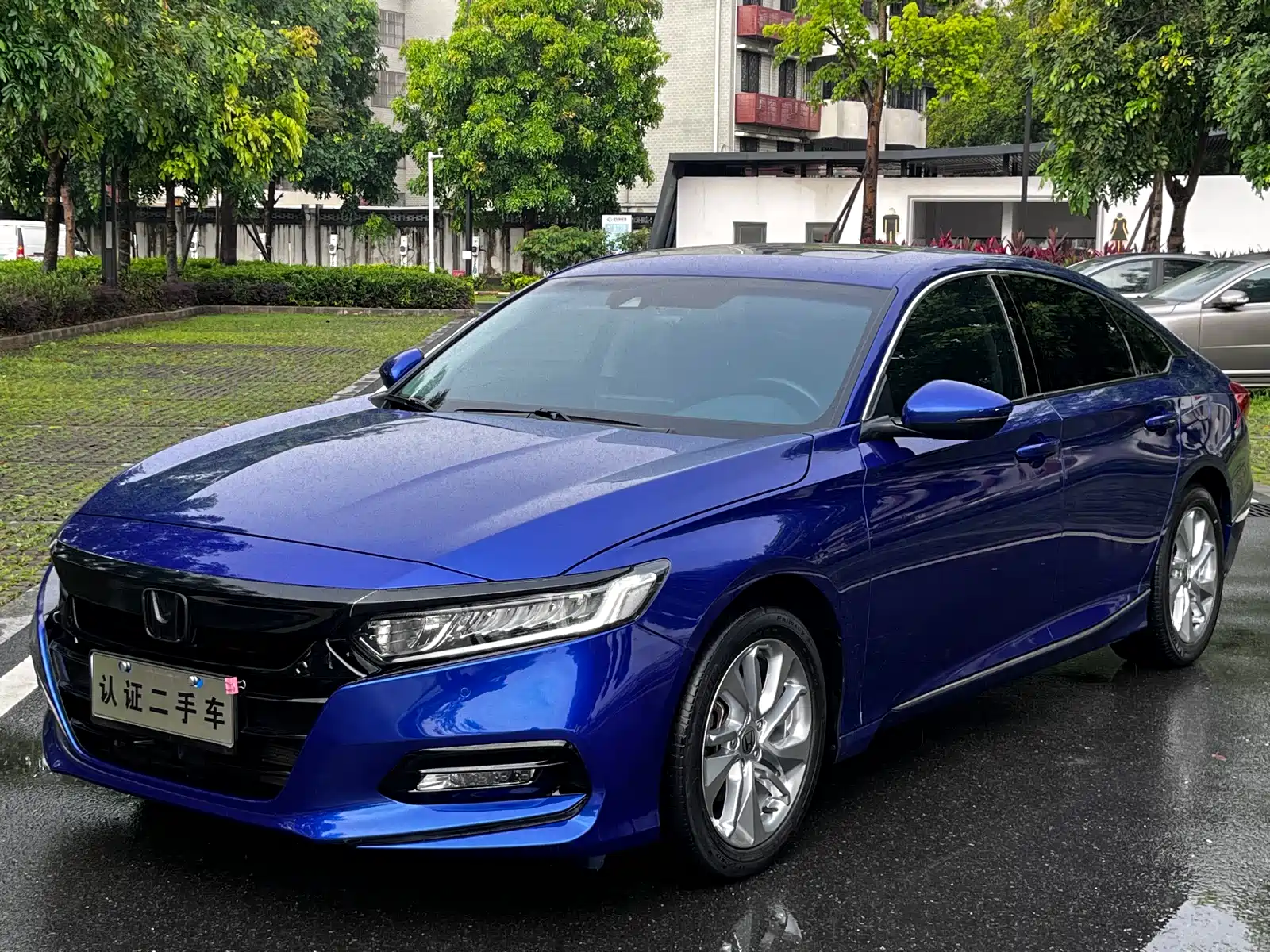 Фото 3 - Honda Accord