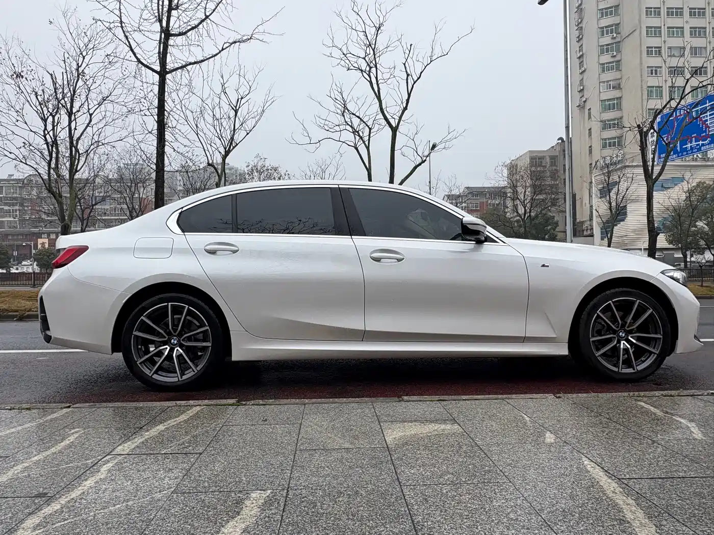 BMW 3 Series 2023 320Li M Sport Package фото 8