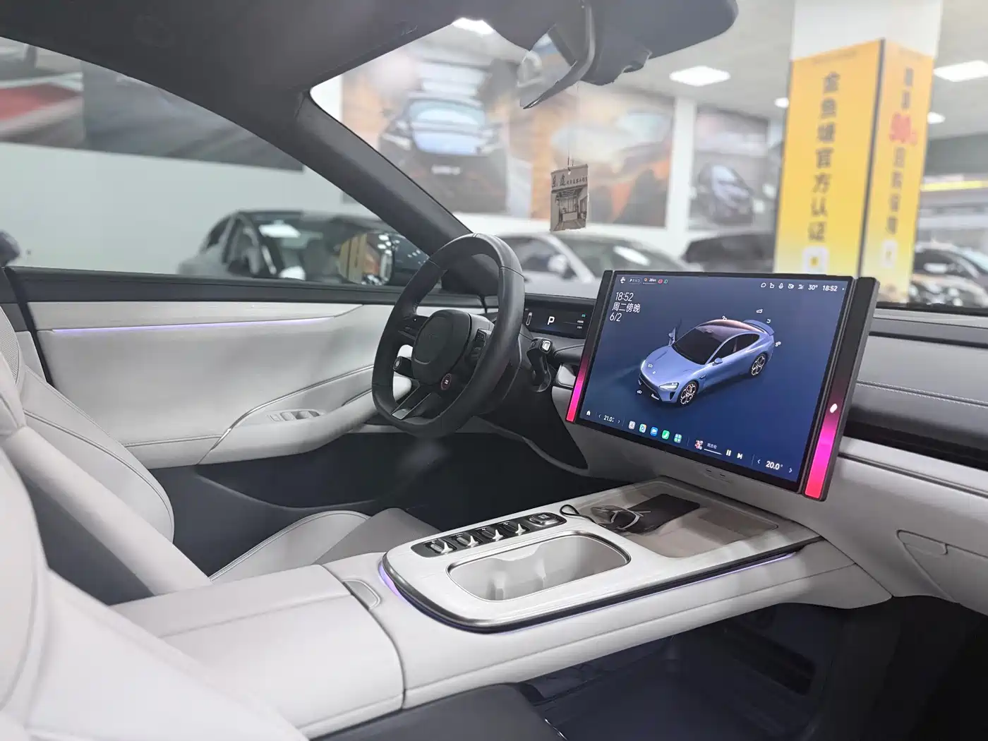 Xiaomi Auto Xiaomi SU7 2024 AWD Extended Range Advanced Smart Driving Max Edition фото 13