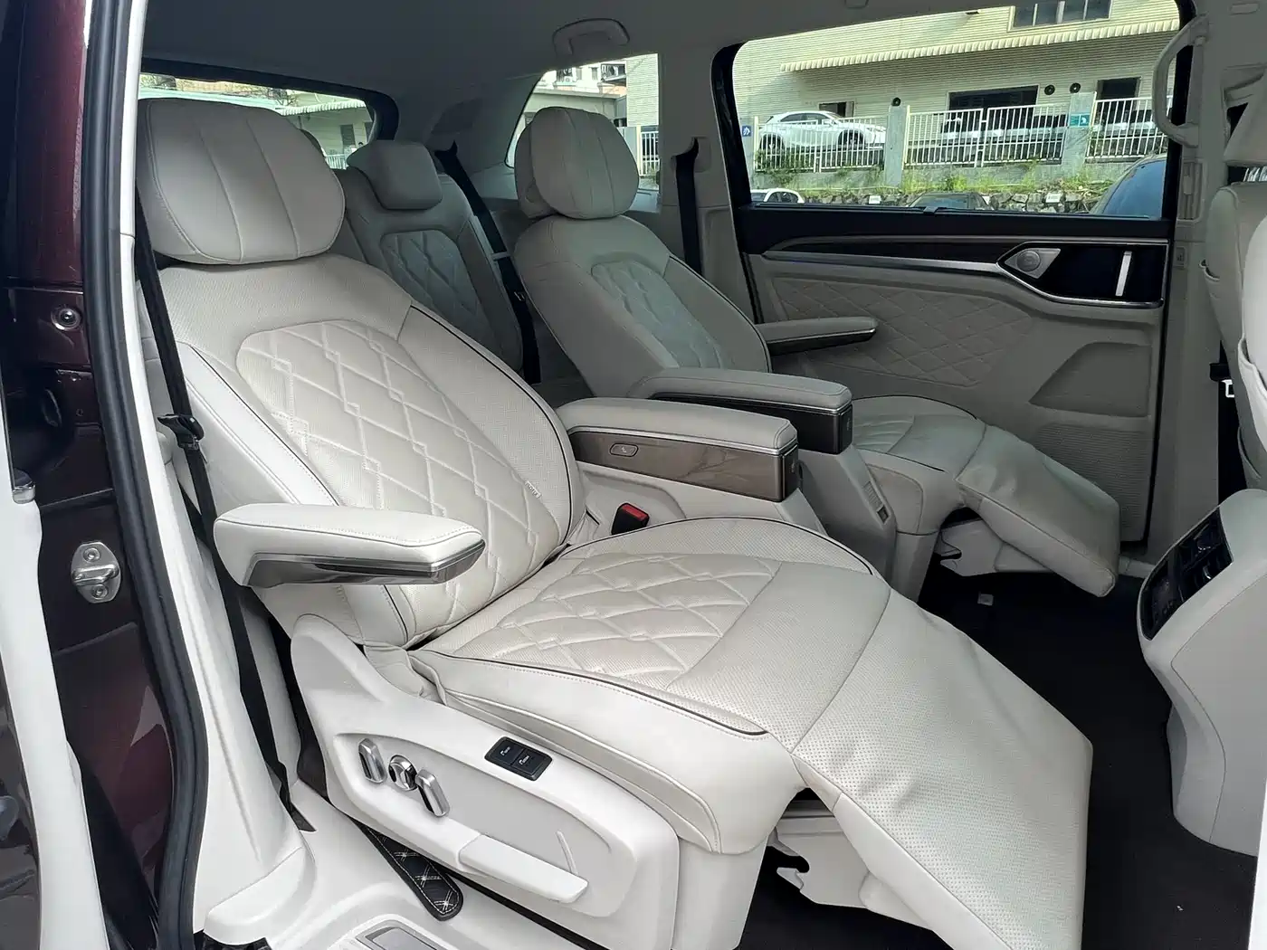 Volkswagen Viloran 2020 380TSI Flagship Edition фото 19