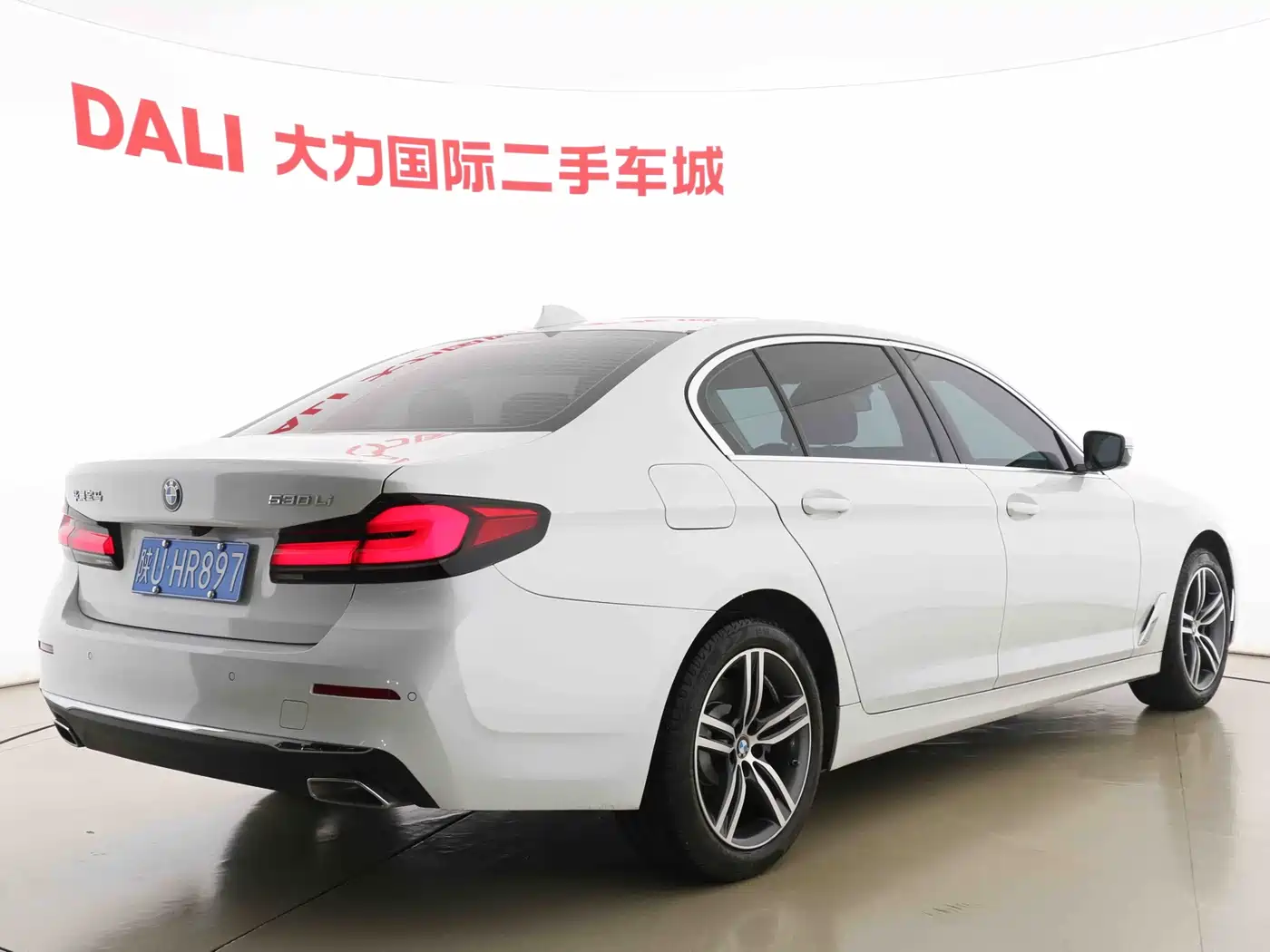 BMW 5 Series 2021 530Li Leading Luxury Package фото 16