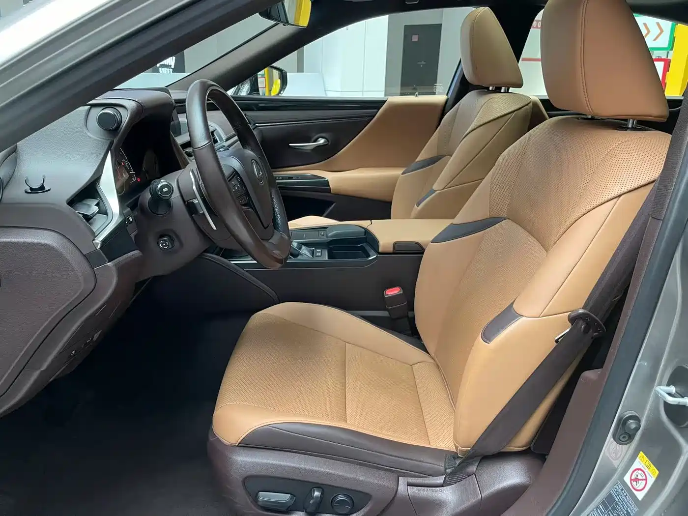 Lexus ES 2018 200 Excellence Edition China V фото 8