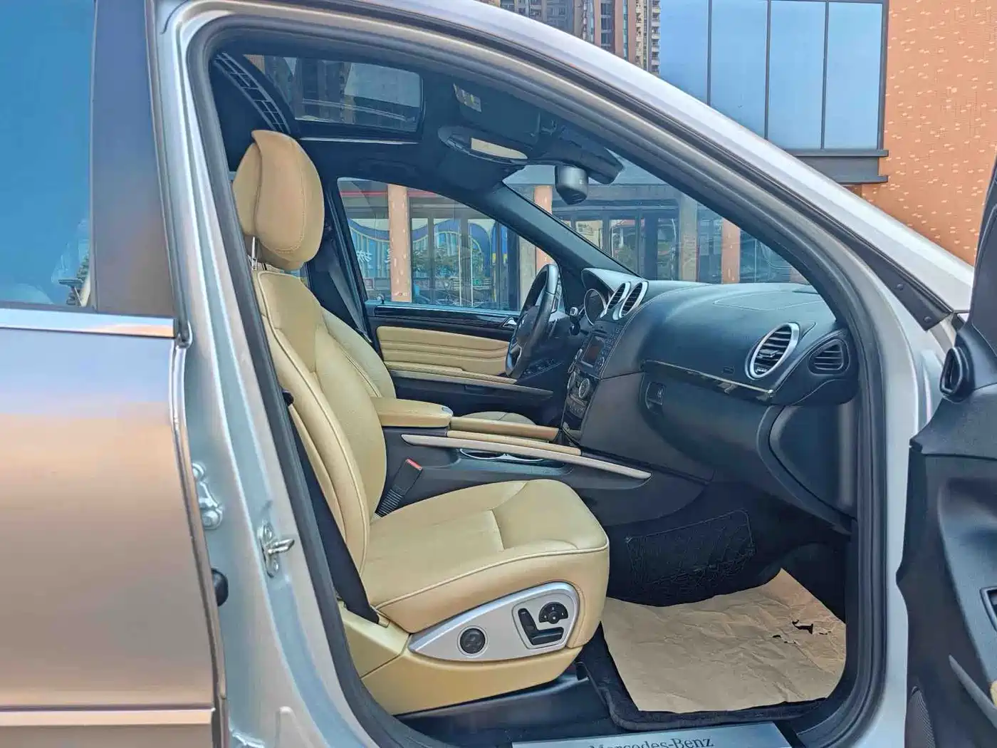 Mercedes-Benz M-Class 2010 ML 350 4MATIC Luxury Special Edition фото 10