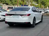 Фото 9 - Toyota Camry