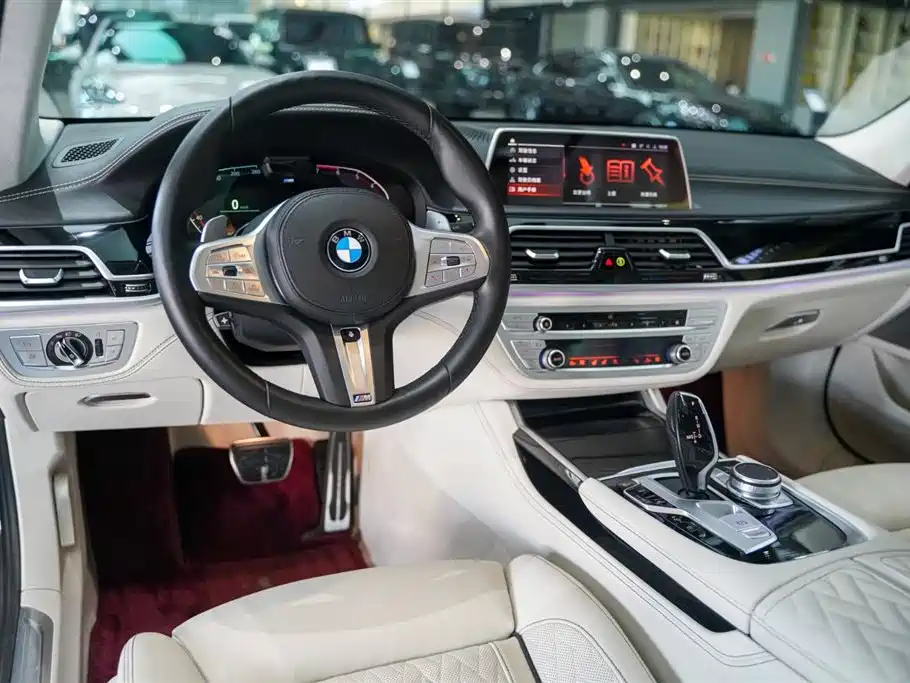 BMW 7 SERIES
