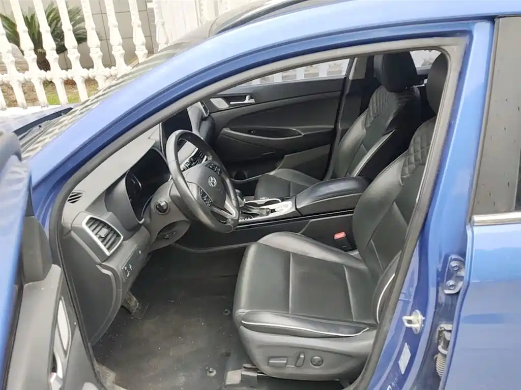 Hyundai Tucson 2019 280TGDi Dual Clutch 2WD Fashion Edition China V фото 8