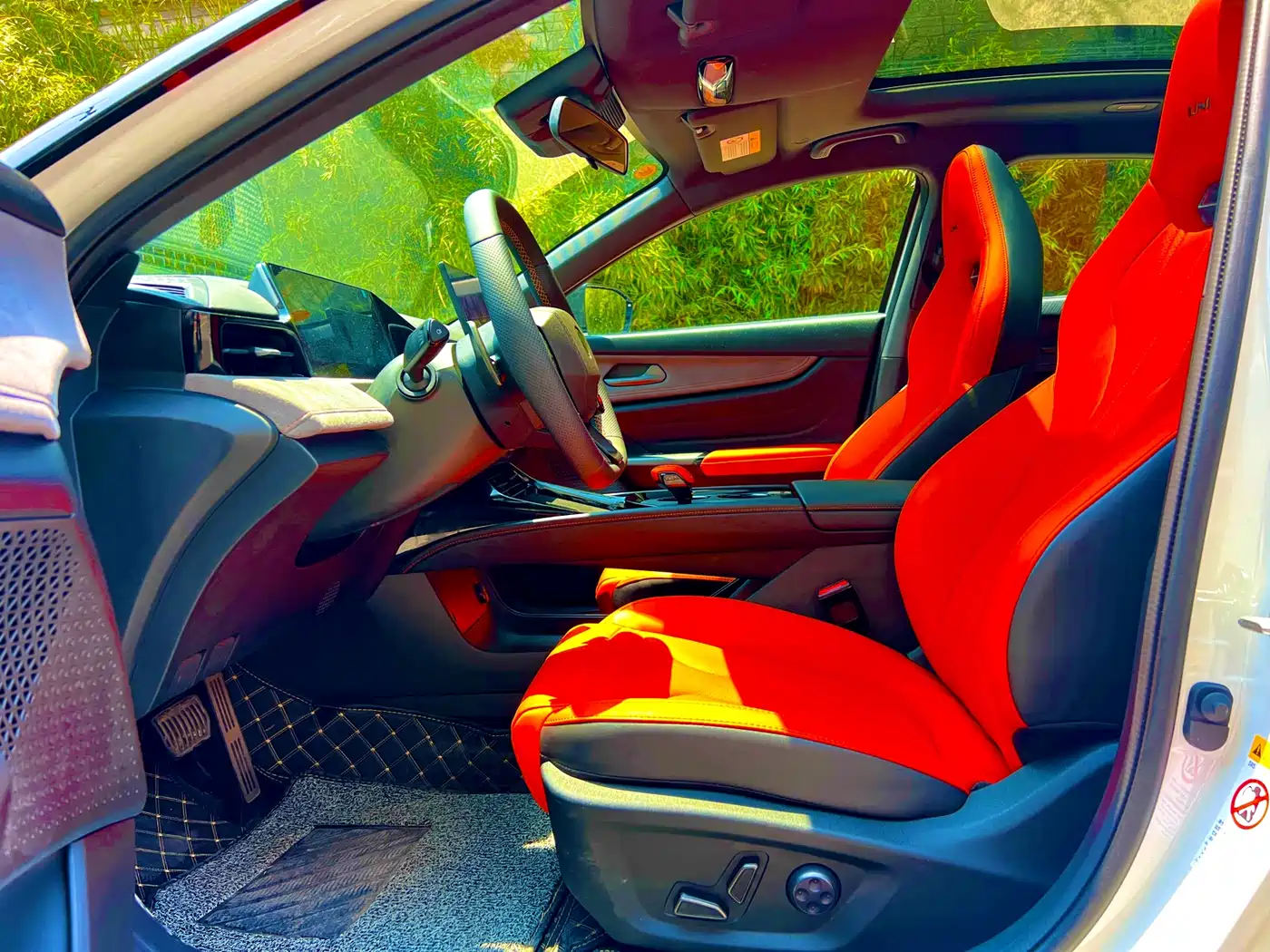 CHANGAN UNI-V