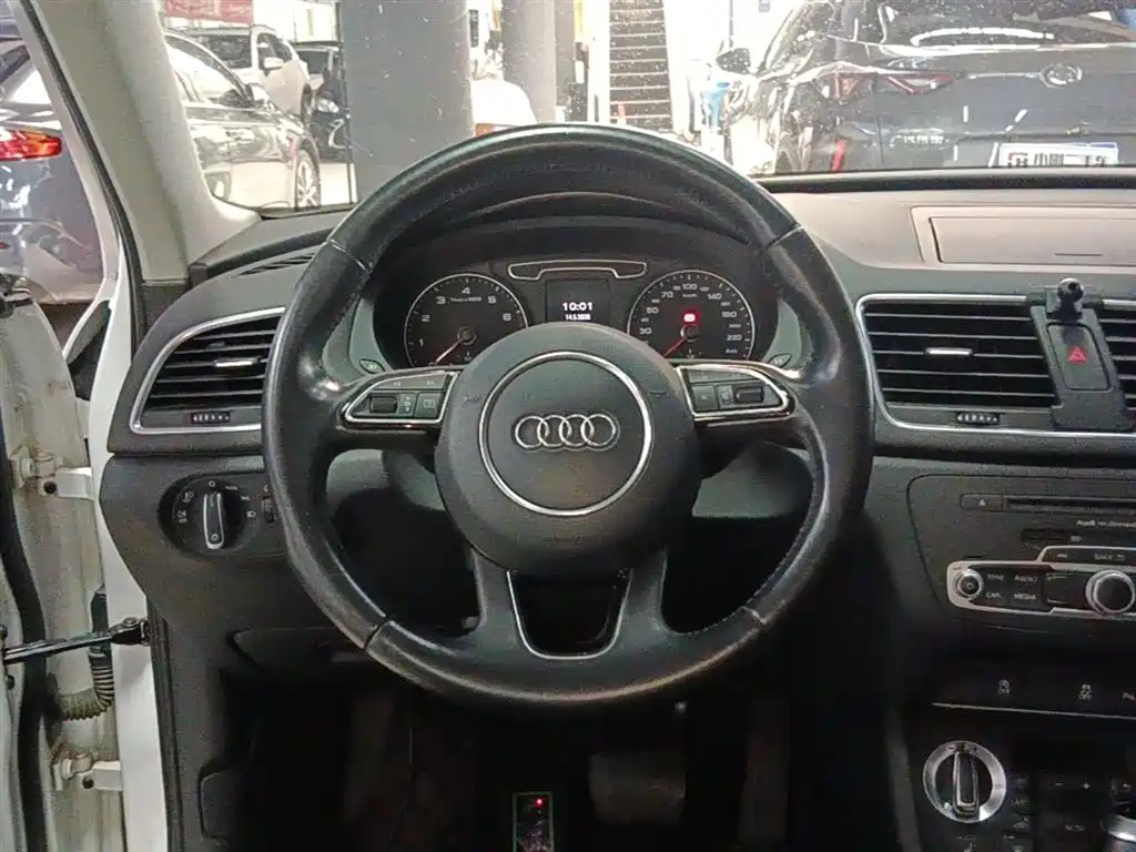 Audi Q3 2015 35 TFSI quattro Millionth Anniversary Premium фото 10