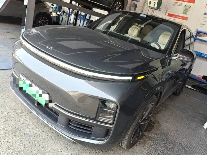 Li Auto Li L8