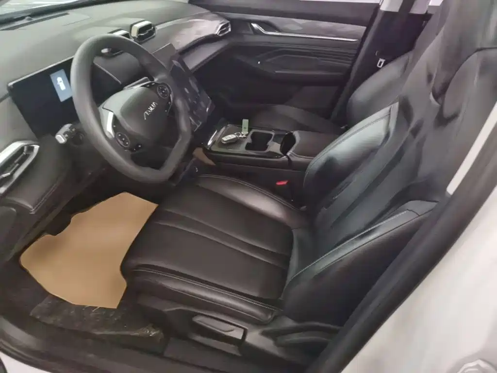 Dongfeng Aeolus SKY EV01 2024 2024 445km PRO