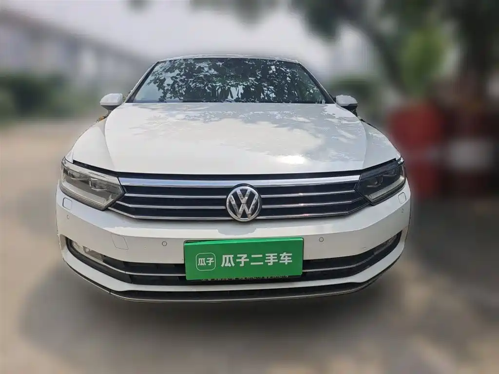 Volkswagen Magotan 2017 330TSI DSG Premium фото 3