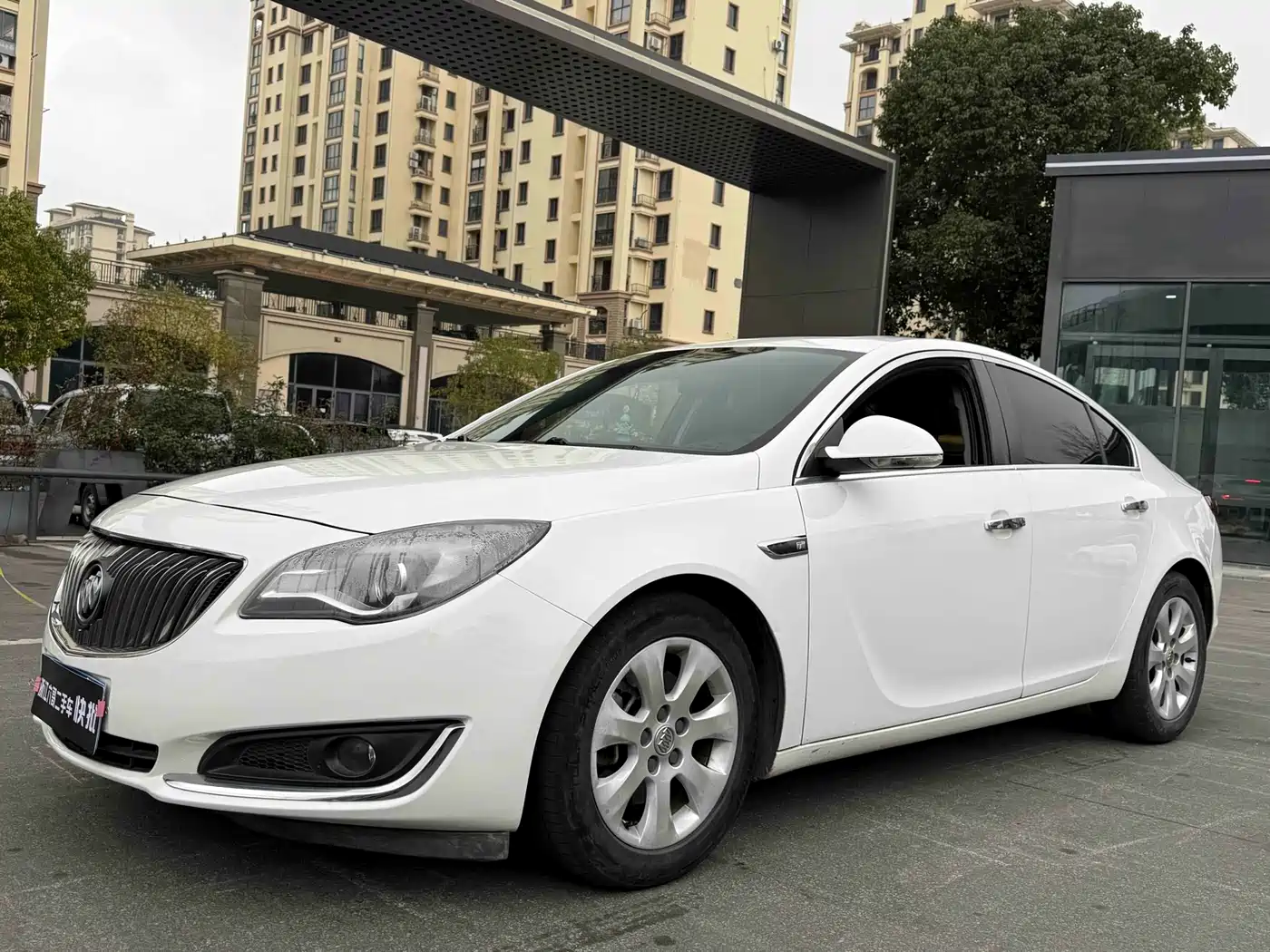 Buick Regal 2015 1.6T Leading Tech Edition