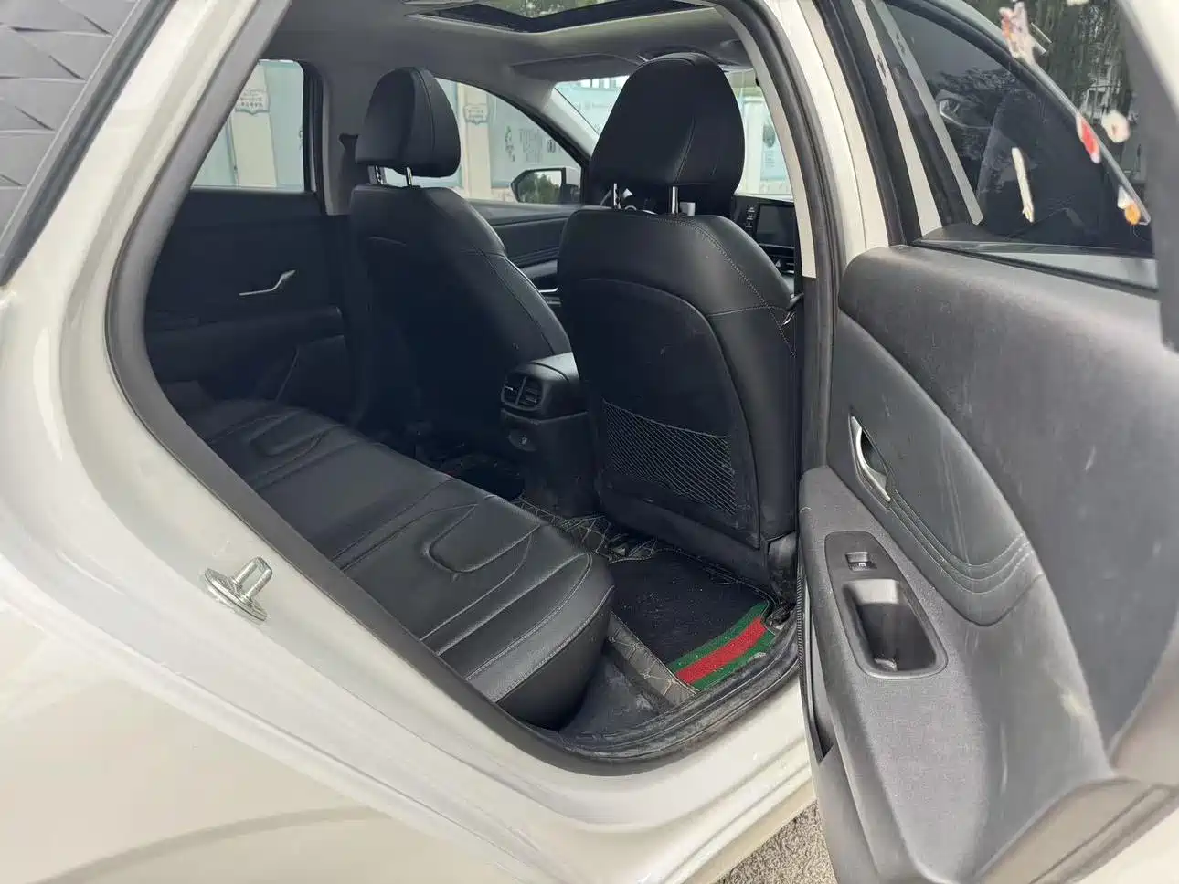 Hyundai Elantra 2023 1.5L CVT GLS Premium фото 13