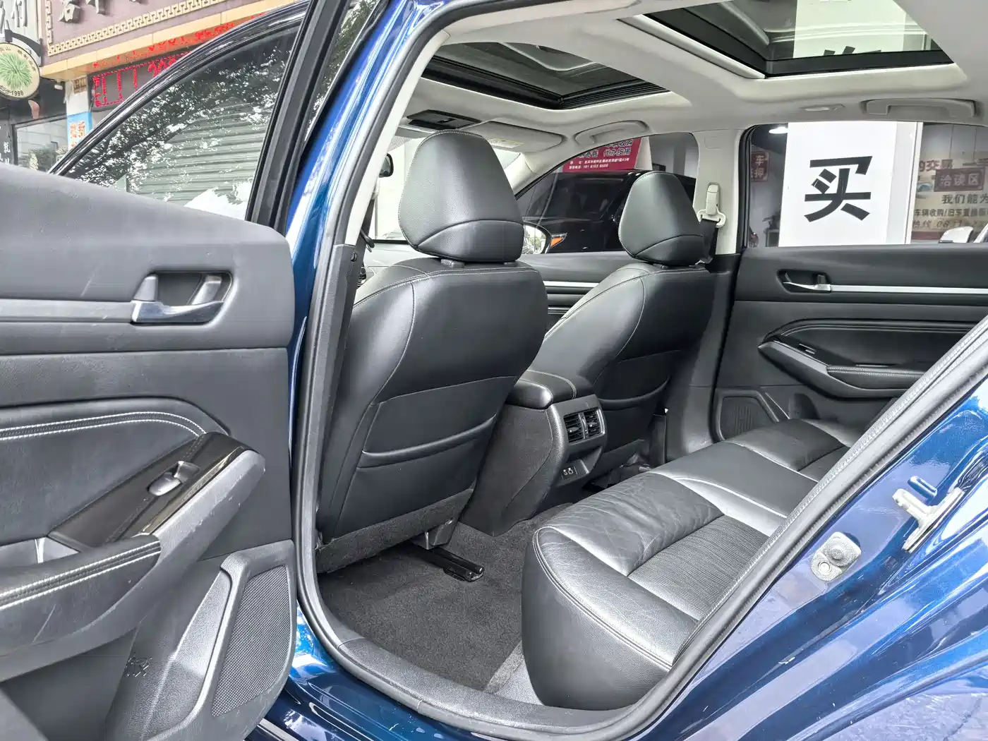 Фото 11 - Nissan Teana
