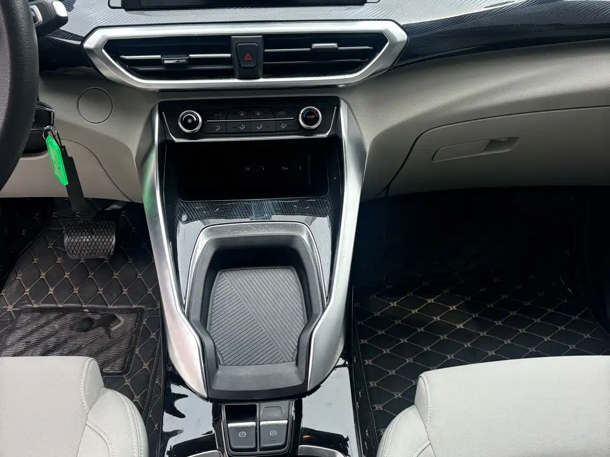 SAIC Maxus Maxus G50 2024 PLUS 1.5T Happiness Recommended Auto Glory Edition фото 11