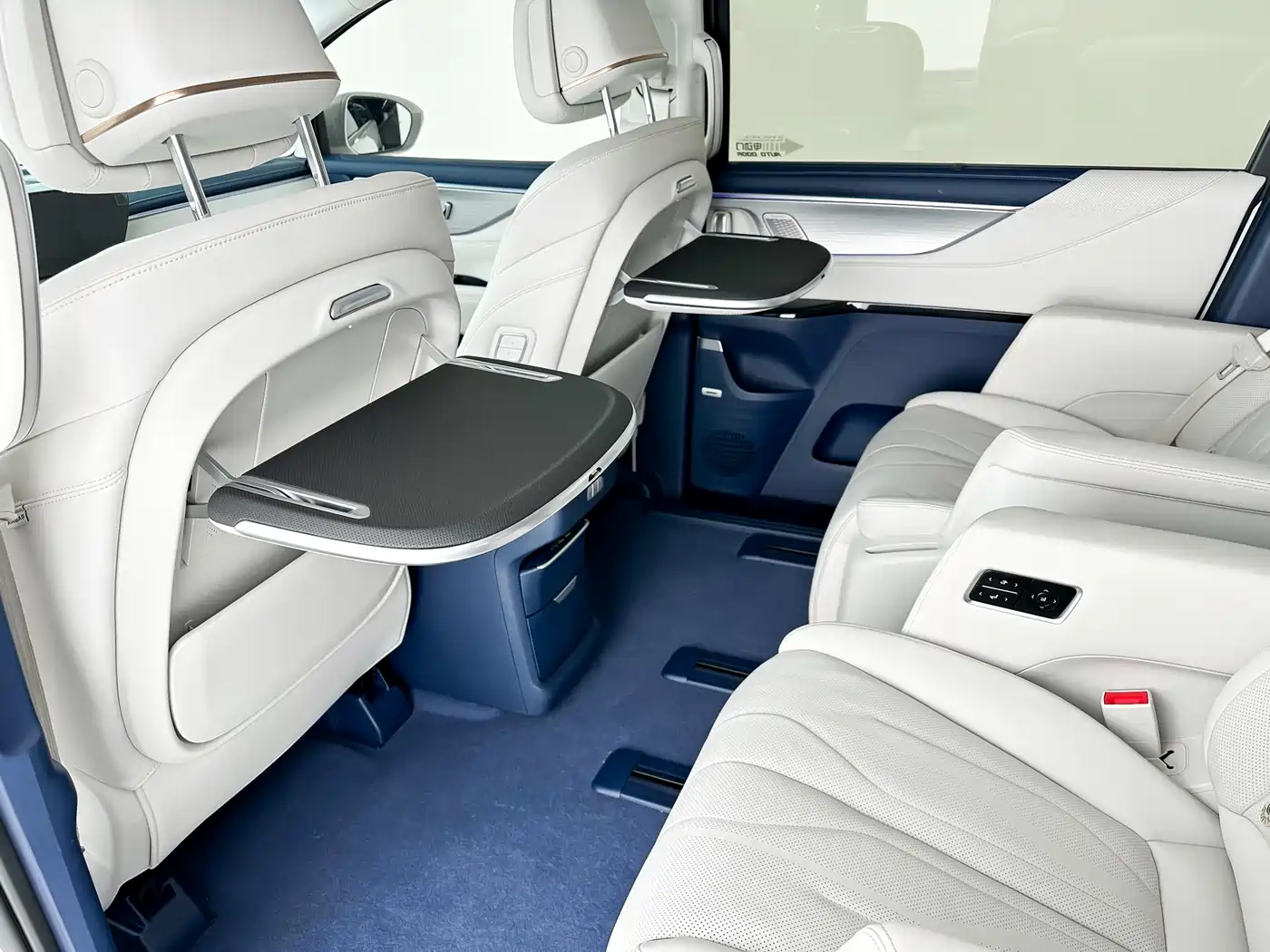 Buick GL8 New Energy 2024 Landglory Luxury Edition 7-Seater фото 6