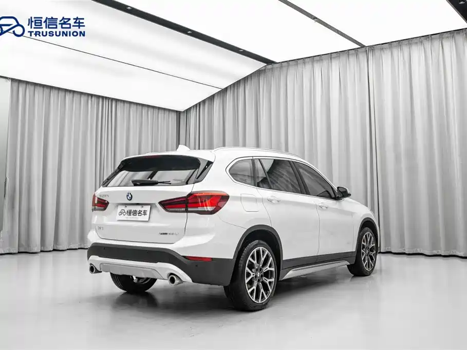 BMW X1 2021 xDrive25Li Exclusive фото 5
