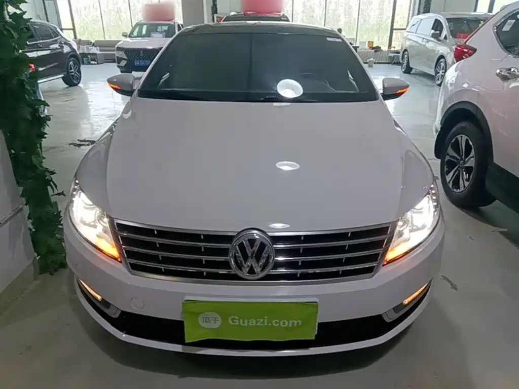 Volkswagen FAW-Volkswagen CC 2016 Model 2.0TSI Luxury фото 3