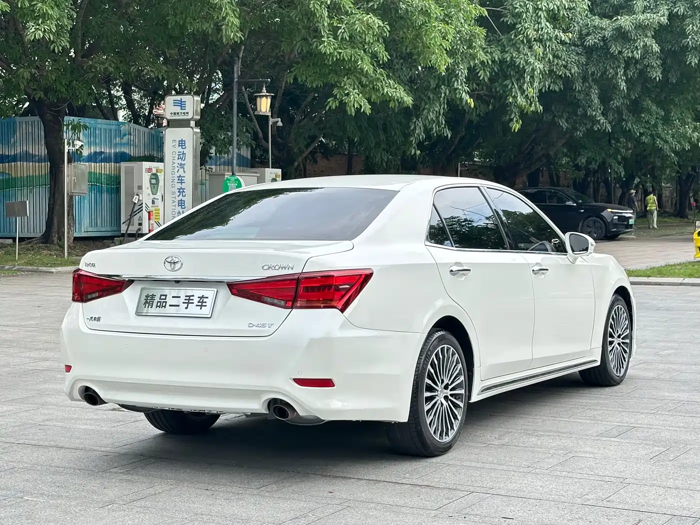 Toyota Crown 2018 2.0T Sport Edition фото 16